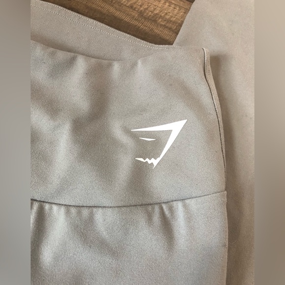 Gymshark Gray Seamless Leggings Size Small - Picture 4 of 8